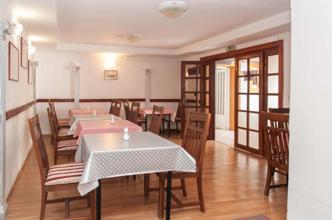 Villa Mozart Veli Lošinj Exteriör bild